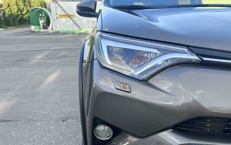 Toyota RAV4, 2018 год, 3 200 000 рублей, 12 фотография