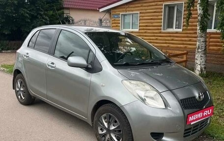 Toyota Yaris III рестайлинг, 2006 год, 600 000 рублей, 2 фотография