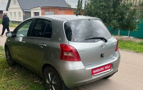 Toyota Yaris III рестайлинг, 2006 год, 600 000 рублей, 4 фотография