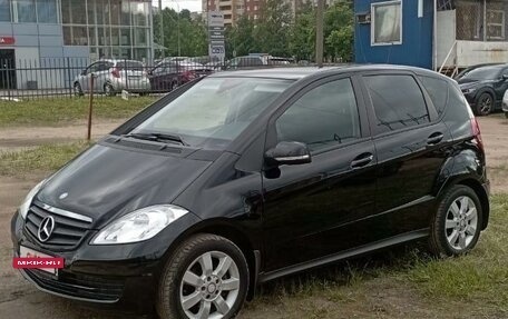 Mercedes-Benz A-Класс, 2012 год, 950 000 рублей, 6 фотография