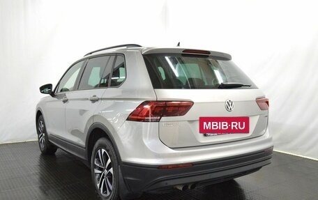 Volkswagen Tiguan II, 2019 год, 2 590 000 рублей, 7 фотография