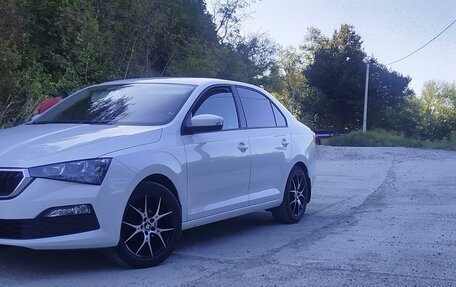 Skoda Rapid II, 2020 год, 1 390 000 рублей, 2 фотография