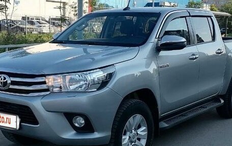 Toyota Hilux VIII, 2020 год, 3 900 000 рублей, 2 фотография