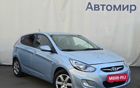 Hyundai Solaris II рестайлинг, 2012 год, 770 000 рублей, 3 фотография