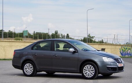 Volkswagen Jetta VI, 2010 год, 1 035 000 рублей, 4 фотография