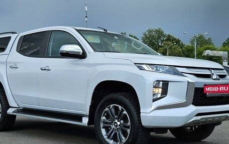 Mitsubishi L200 IV рестайлинг, 2020 год, 3 300 000 рублей, 3 фотография