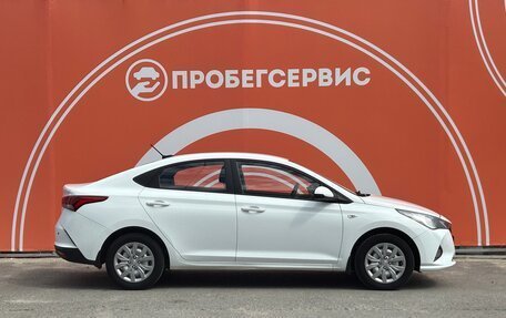 Hyundai Solaris II рестайлинг, 2020 год, 1 625 000 рублей, 4 фотография