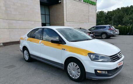 Volkswagen Polo VI (EU Market), 2017 год, 940 000 рублей, 3 фотография