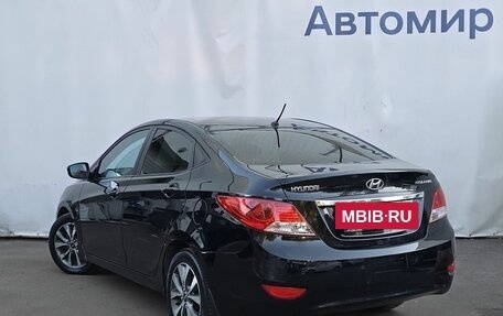 Hyundai Solaris II рестайлинг, 2013 год, 980 000 рублей, 7 фотография