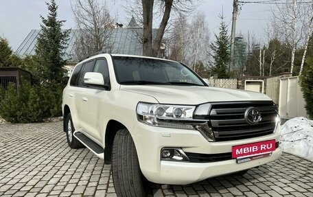 Toyota Land Cruiser 200, 2019 год, 10 500 000 рублей, 3 фотография