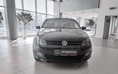 Volkswagen Polo VI (EU Market), 2013 год, 964 000 рублей, 2 фотография