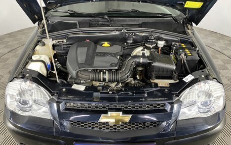 Chevrolet Niva I рестайлинг, 2018 год, 894 000 рублей, 17 фотография
