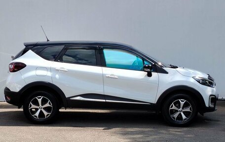 Renault Kaptur I рестайлинг, 2017 год, 1 557 000 рублей, 4 фотография