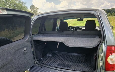 Chevrolet Niva I рестайлинг, 2019 год, 860 000 рублей, 6 фотография