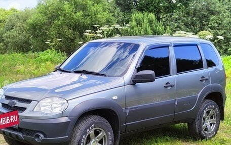 Chevrolet Niva I рестайлинг, 2019 год, 860 000 рублей, 2 фотография