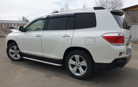 Toyota Highlander III, 2012 год, 2 450 000 рублей, 6 фотография