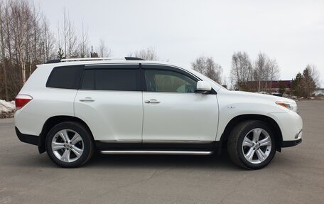 Toyota Highlander III, 2012 год, 2 450 000 рублей, 7 фотография