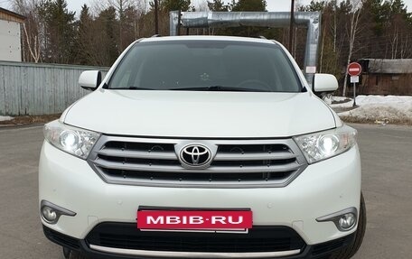 Toyota Highlander III, 2012 год, 2 450 000 рублей, 14 фотография