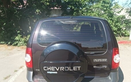 Chevrolet Niva I рестайлинг, 2014 год, 698 000 рублей, 5 фотография