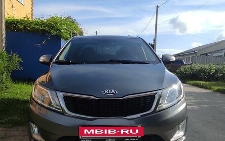 KIA Rio III рестайлинг, 2014 год, 1 090 000 рублей, 2 фотография