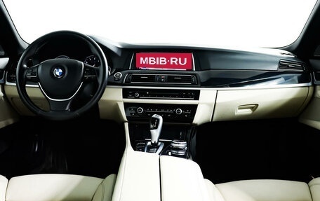 BMW 5 серия, 2015 год, 3 369 000 рублей, 11 фотография