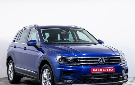 Volkswagen Tiguan II, 2019 год, 3 159 000 рублей, 3 фотография