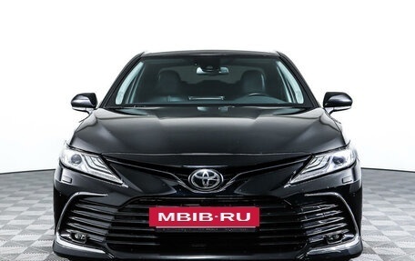 Toyota Camry, 2021 год, 3 898 000 рублей, 2 фотография