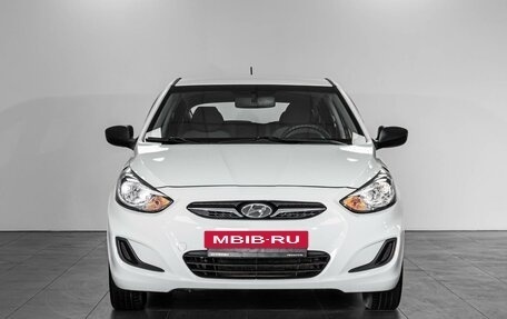 Hyundai Solaris II рестайлинг, 2013 год, 910 000 рублей, 3 фотография