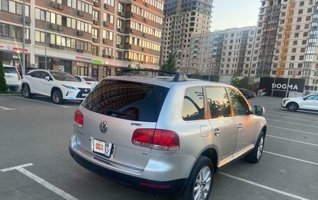 Volkswagen Touareg III, 2005 год, 900 000 рублей, 4 фотография