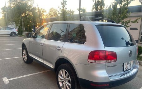 Volkswagen Touareg III, 2005 год, 900 000 рублей, 3 фотография