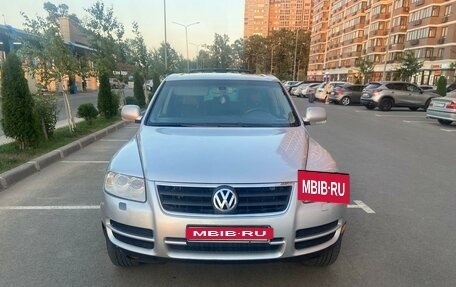 Volkswagen Touareg III, 2005 год, 900 000 рублей, 2 фотография