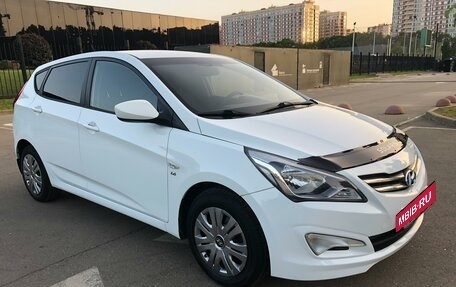 Hyundai Solaris II рестайлинг, 2015 год, 1 078 000 рублей, 4 фотография