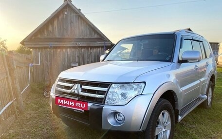 Mitsubishi Pajero IV, 2007 год, 1 500 000 рублей, 2 фотография