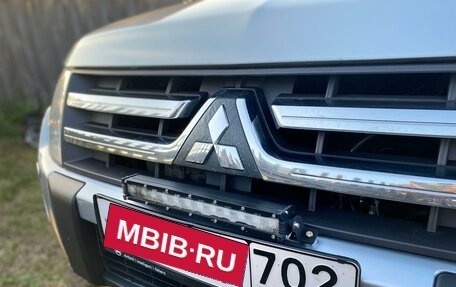 Mitsubishi Pajero IV, 2007 год, 1 500 000 рублей, 22 фотография