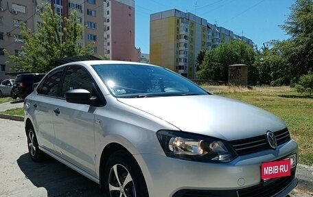 Volkswagen Polo VI (EU Market), 2012 год, 900 000 рублей, 1 фотография