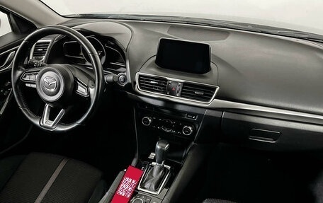 Mazda 3, 2017 год, 1 897 350 рублей, 9 фотография