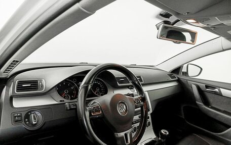 Volkswagen Passat B7, 2012 год, 1 320 000 рублей, 16 фотография