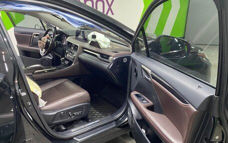 Lexus RX IV рестайлинг, 2019 год, 3 300 000 рублей, 13 фотография