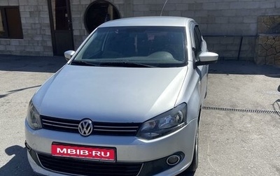 Volkswagen Polo VI (EU Market), 2012 год, 800 000 рублей, 1 фотография