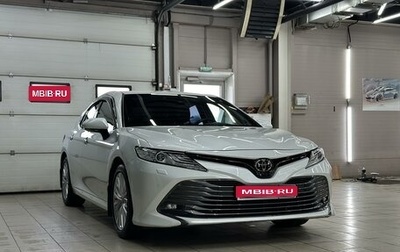 Toyota Camry, 2019 год, 3 270 000 рублей, 1 фотография