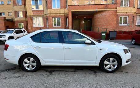 Skoda Octavia, 2019 год, 1 950 000 рублей, 4 фотография