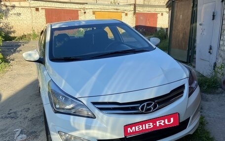 Hyundai Solaris II рестайлинг, 2014 год, 1 150 000 рублей, 1 фотография