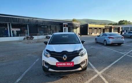 Renault Kaptur I рестайлинг, 2017 год, 1 500 000 рублей, 2 фотография