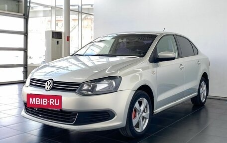 Volkswagen Polo VI (EU Market), 2013 год, 940 000 рублей, 2 фотография