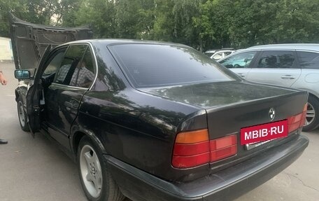 BMW 5 серия, 1993 год, 420 000 рублей, 3 фотография