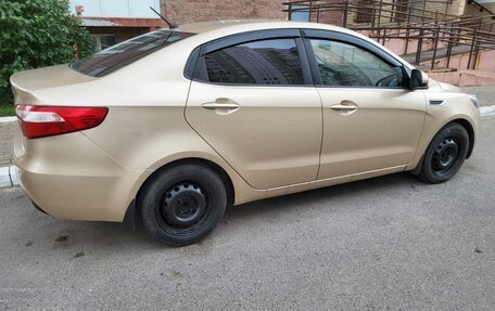 KIA Rio III рестайлинг, 2013 год, 820 000 рублей, 6 фотография