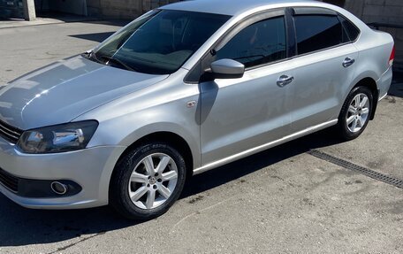 Volkswagen Polo VI (EU Market), 2012 год, 800 000 рублей, 3 фотография