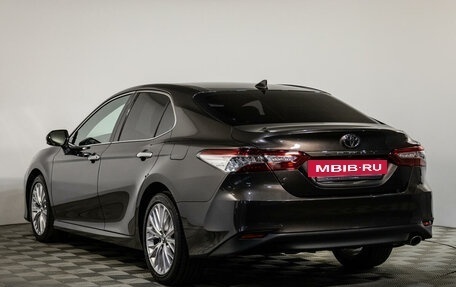 Toyota Camry, 2018 год, 2 989 000 рублей, 7 фотография