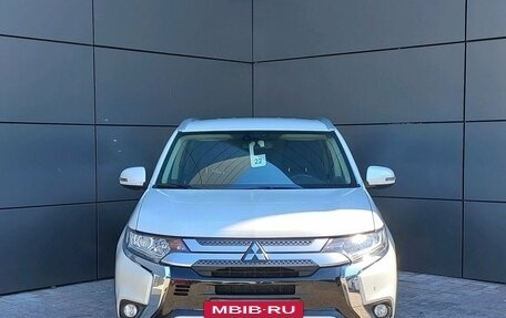 Mitsubishi Outlander III рестайлинг 3, 2019 год, 2 349 000 рублей, 8 фотография