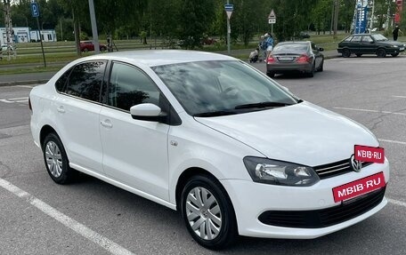 Volkswagen Polo VI (EU Market), 2011 год, 785 000 рублей, 2 фотография